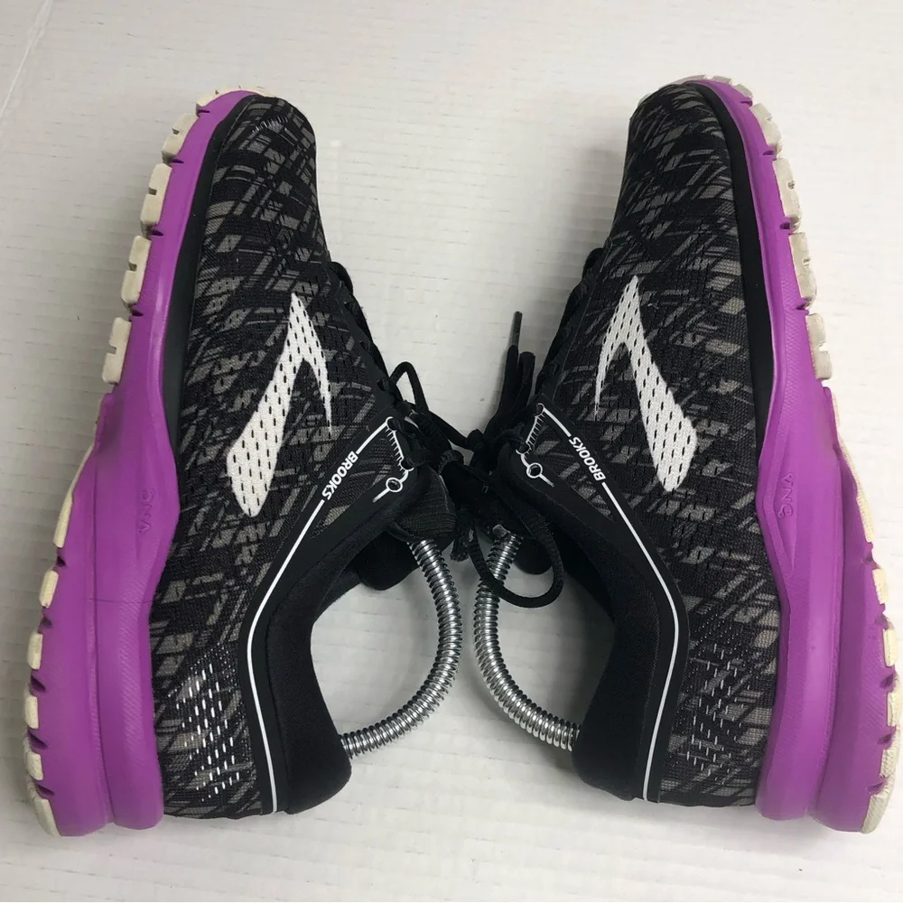 Brooks Sneakers Launch 5 Womens Size 9 Running Shoes Black Purple 1202661B090